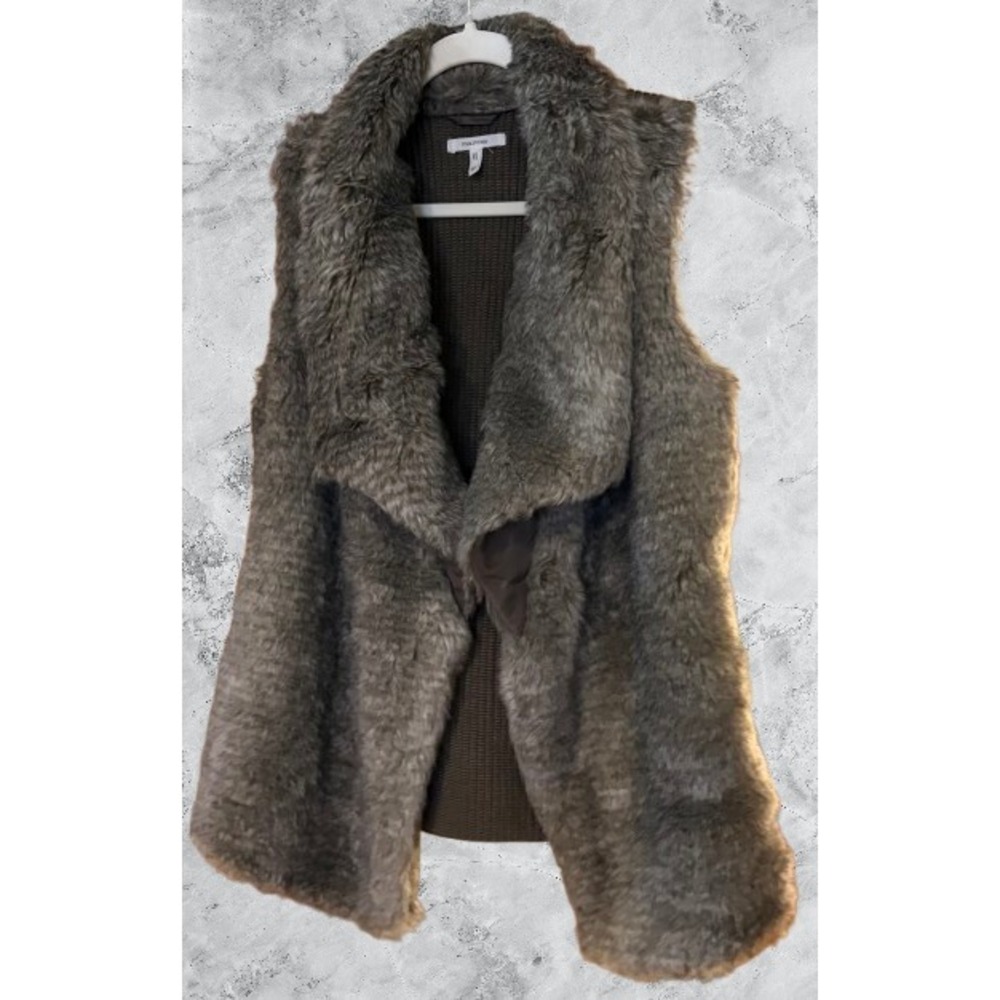 Maurices Womens Faux Fur Ribbed Knit Back Open Vest Brown Grey Olive Size Medium